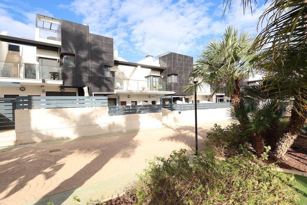 gallery image 1 of Sunny Semi-Detached Villa in Playa Flamenca