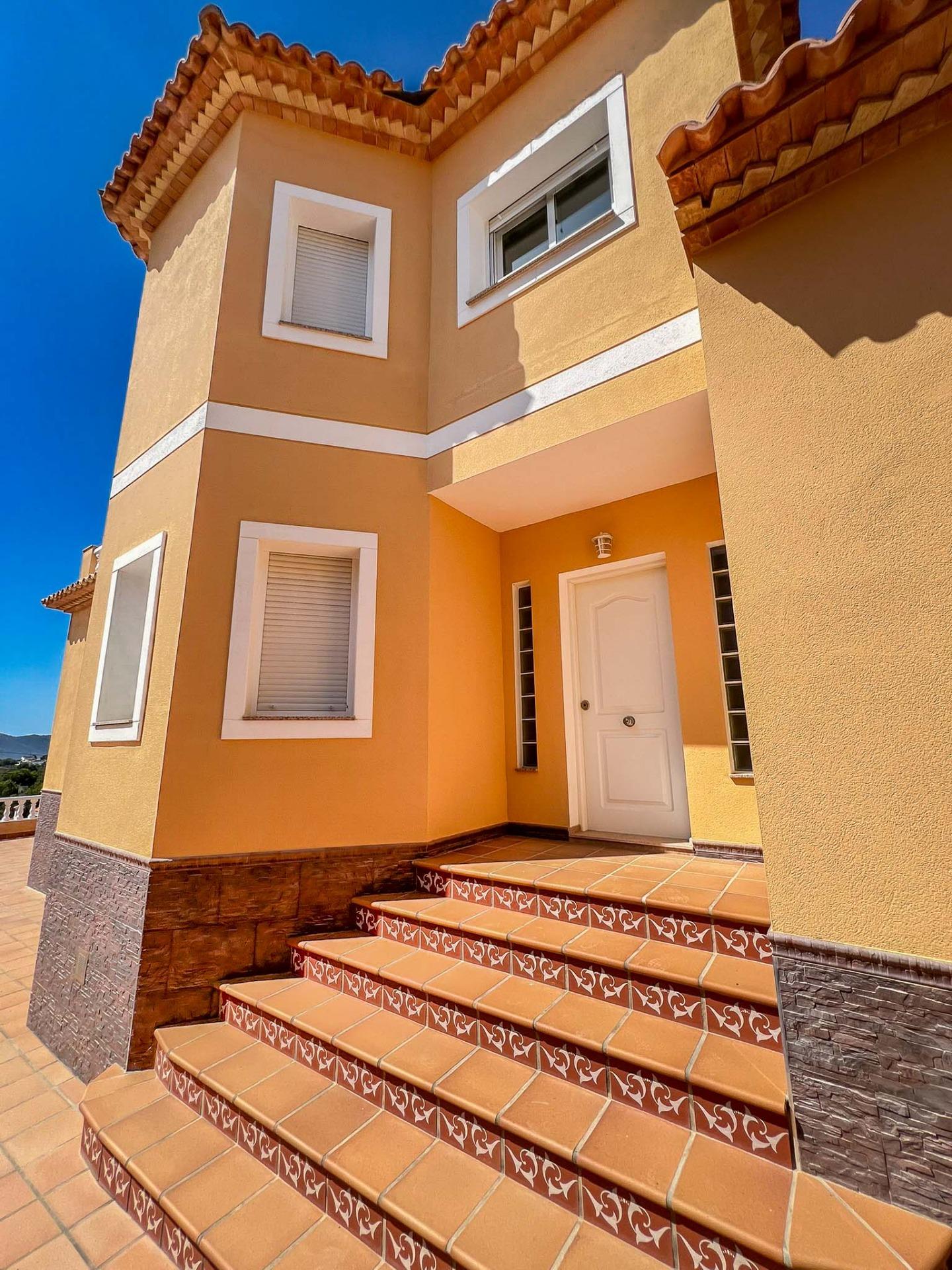 gallery image 3 of Exquisite Detached Villa with Sea Views in Alfaz