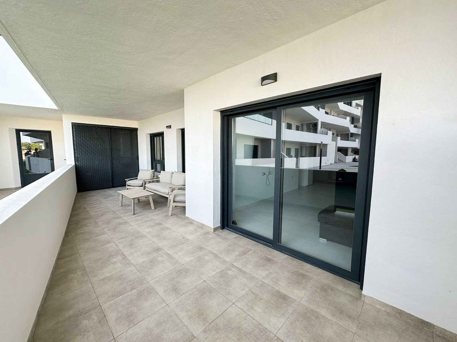 gallery image 1 of 