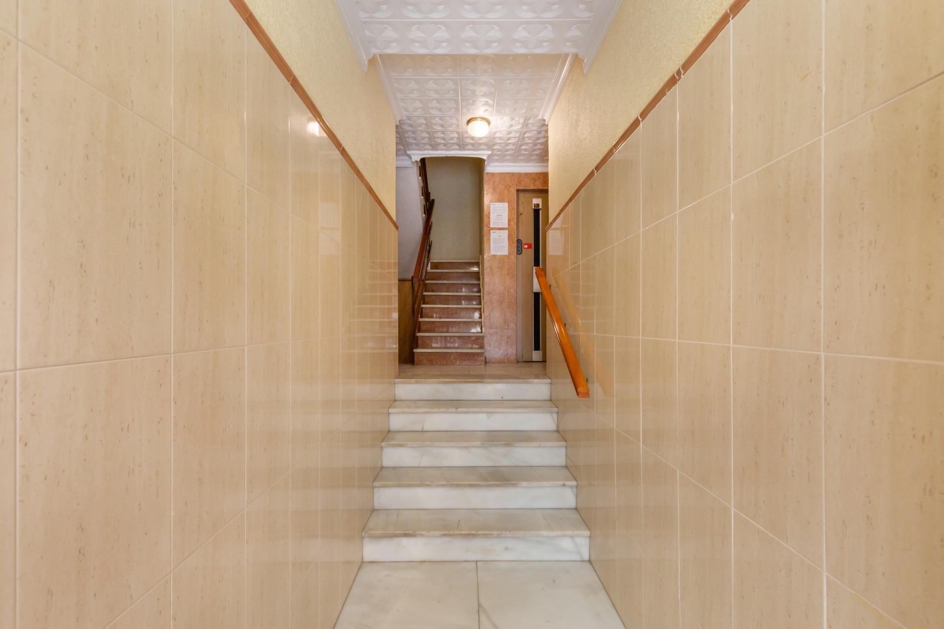 gallery image 2 of 3-bedroom apartment in the heart of Torrevieja, next to the seafront and new marina