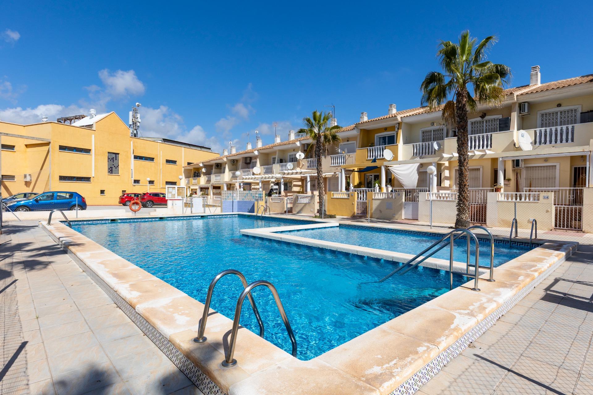 gallery image 2 of Renovated Ground Floor Bungalow, Guardamar