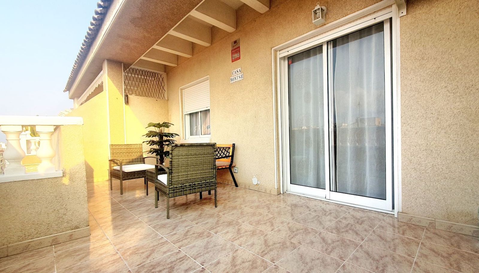 gallery image 2 of Renovated Penthouse in Torrevieja, 300m from Sea