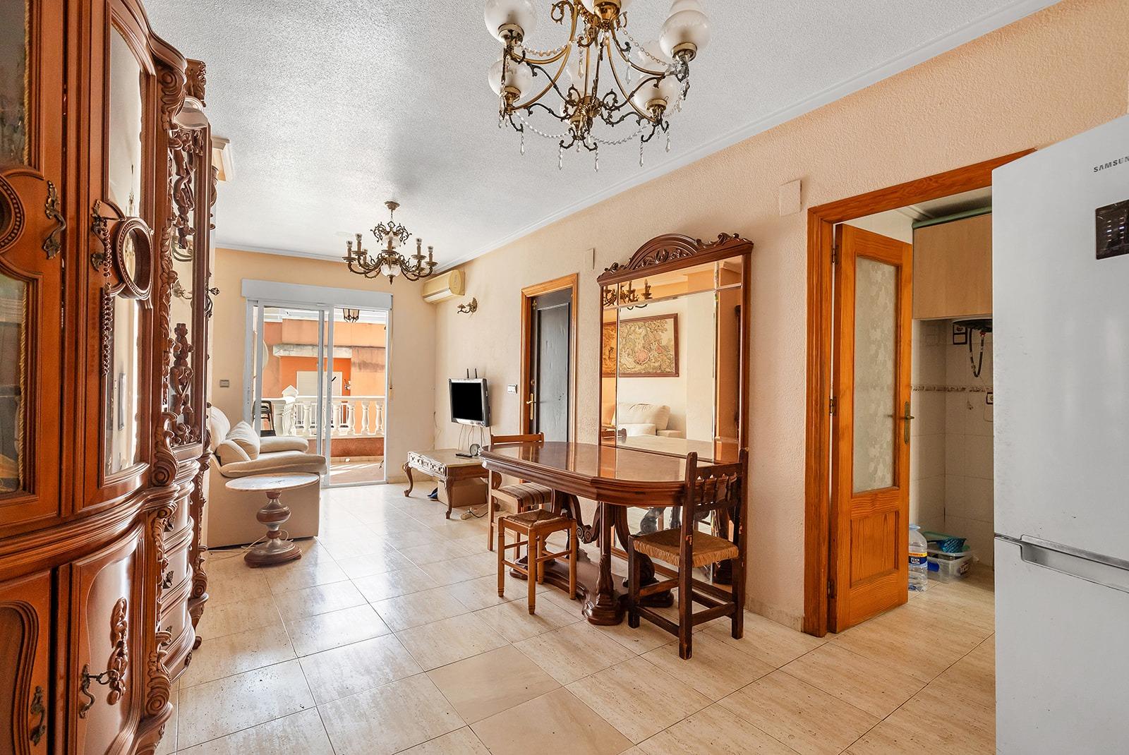 SOUTH Opportunity with 3 bedrooms and 2 bathrooms