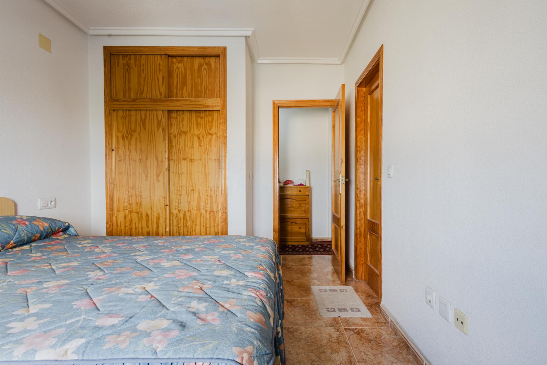 gallery image 3 of Charming 3-Bed Apartment with Terrace in Torrevieja