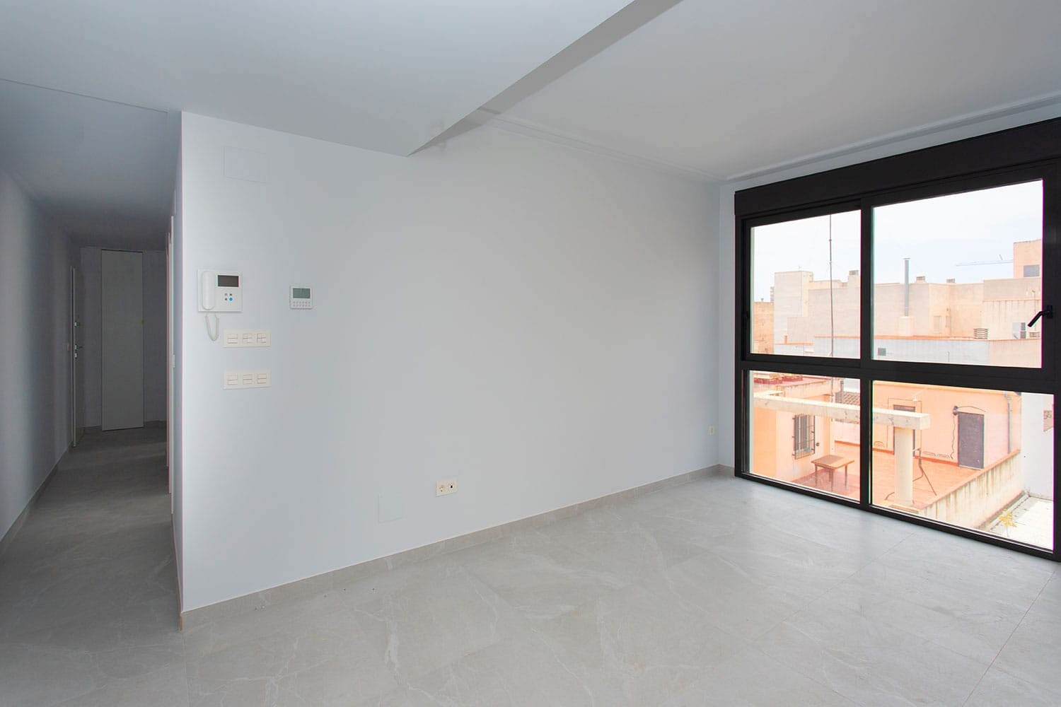 gallery image 4 of 