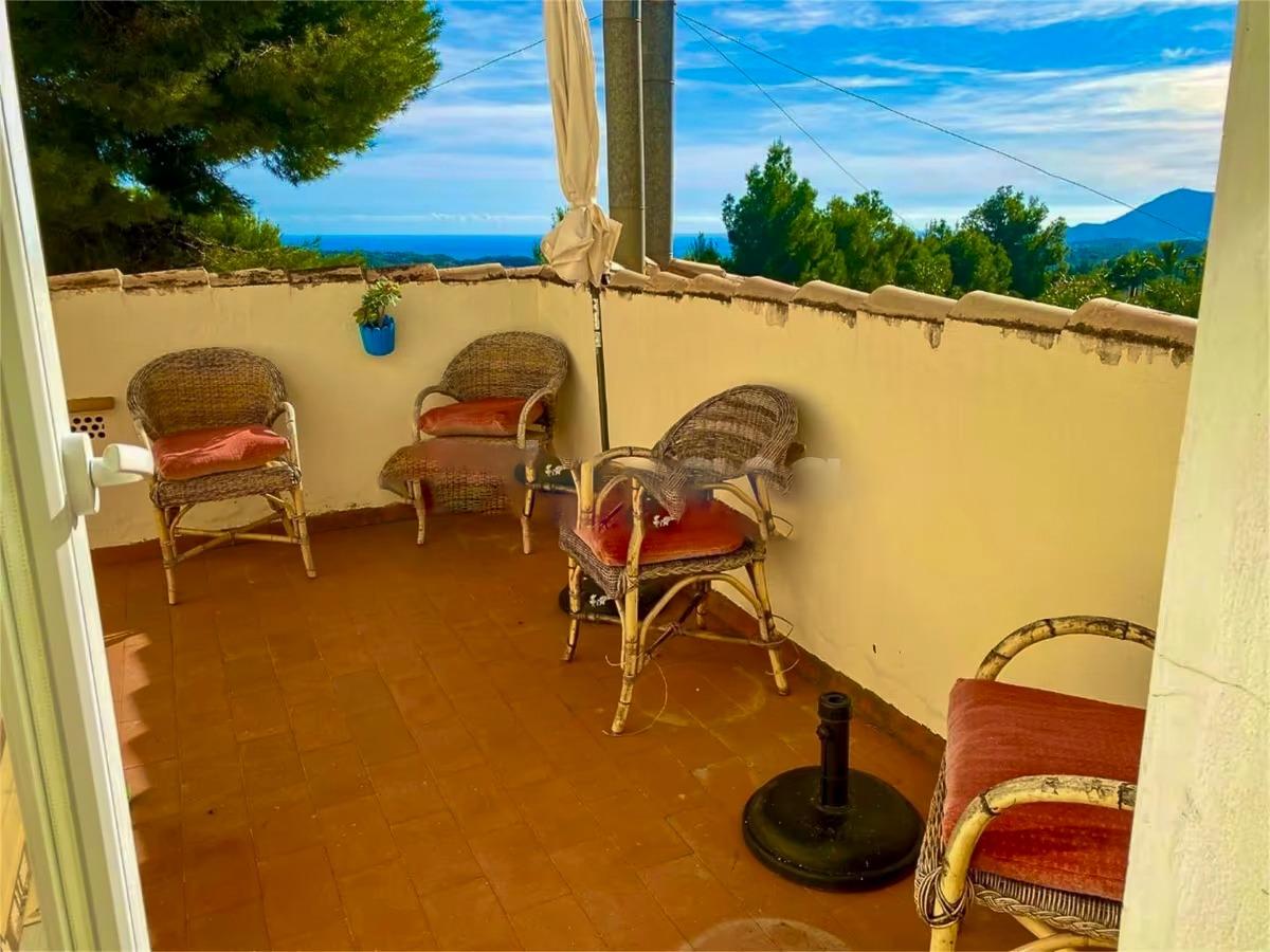 gallery image 3 of Charming Villa with Mountain Views in Altea