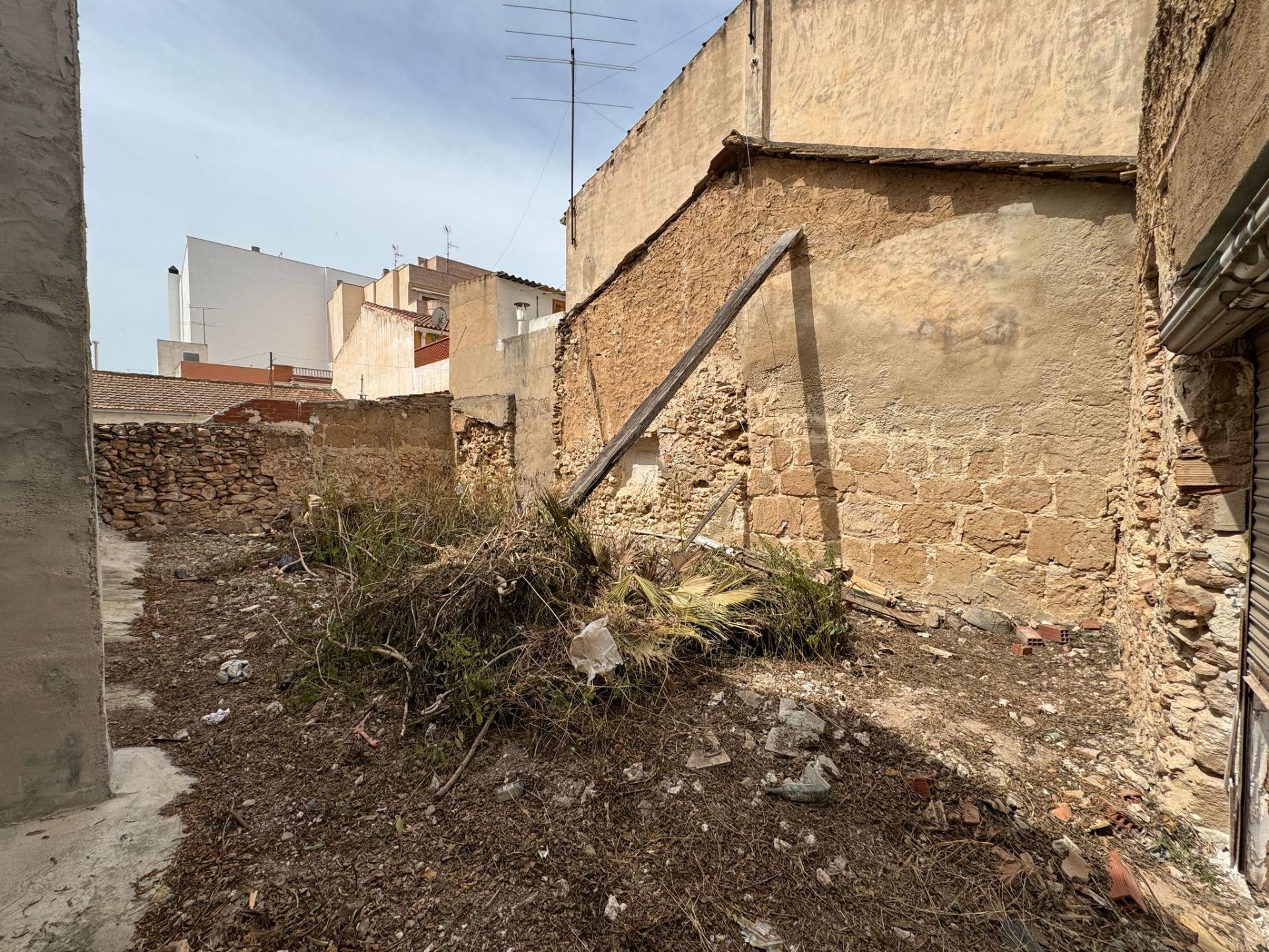 gallery image 4 of 90 m² Urban Plot in Central Torrevieja