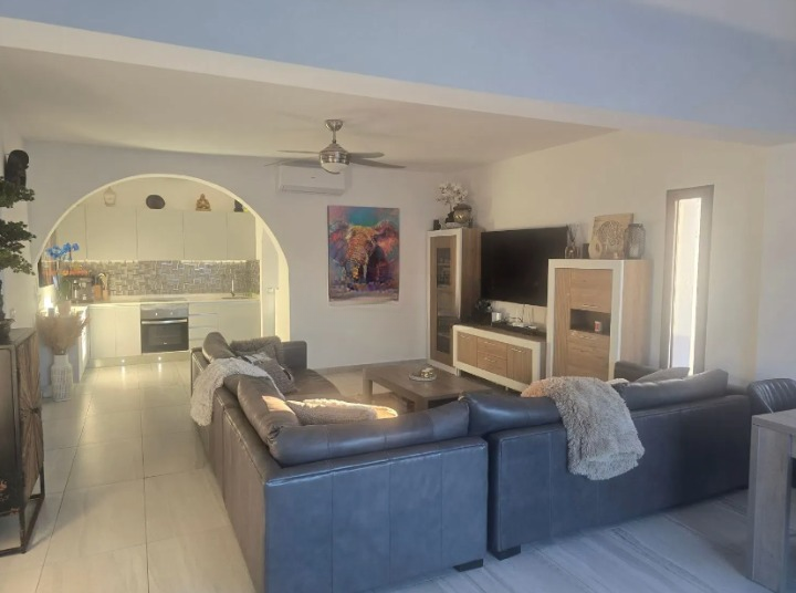 gallery image 4 of Modern Villa with Heated Pool in Ciudad Quesada