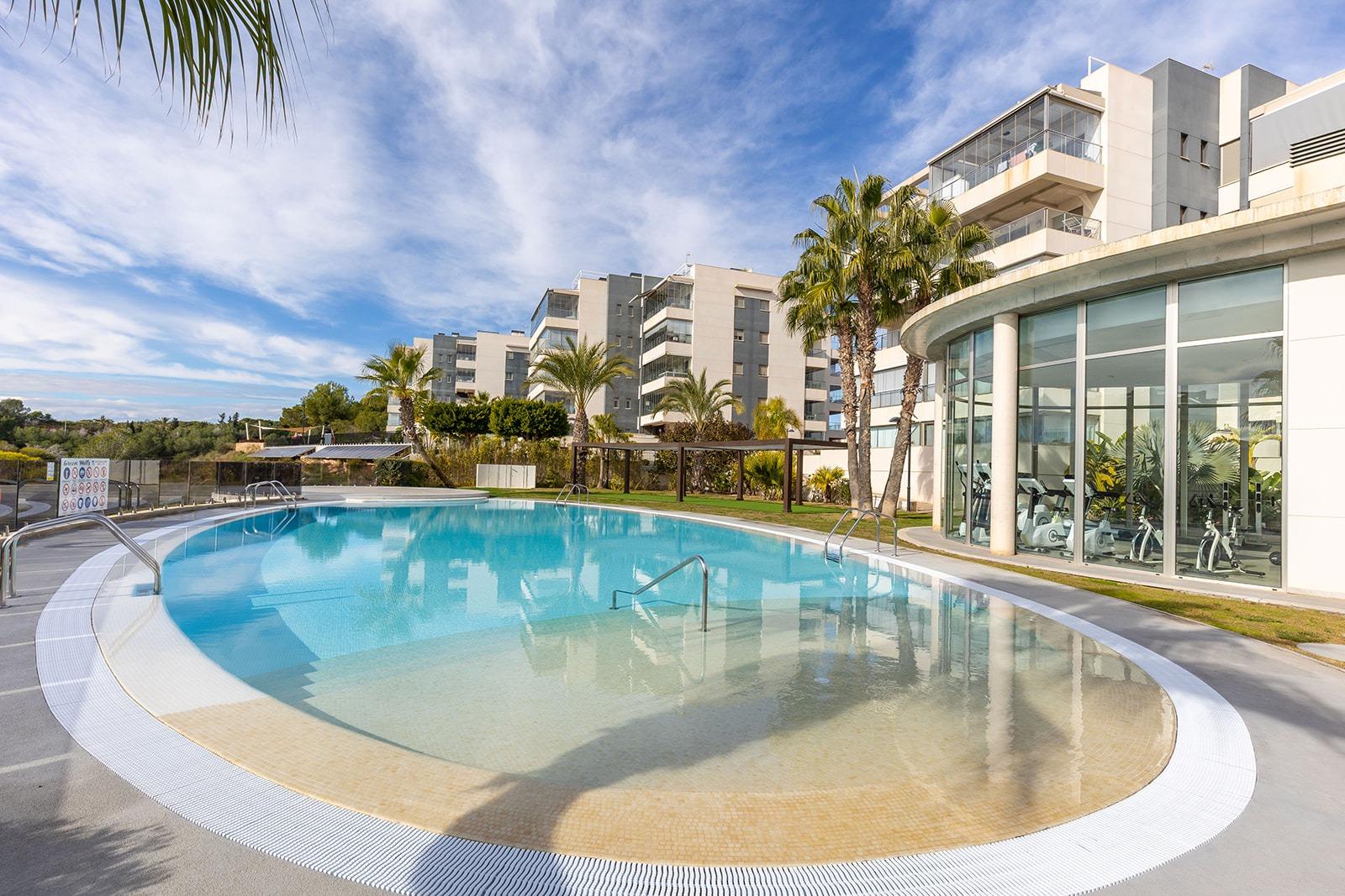 Resale opportunity with 3 bedrooms and 2 bathrooms