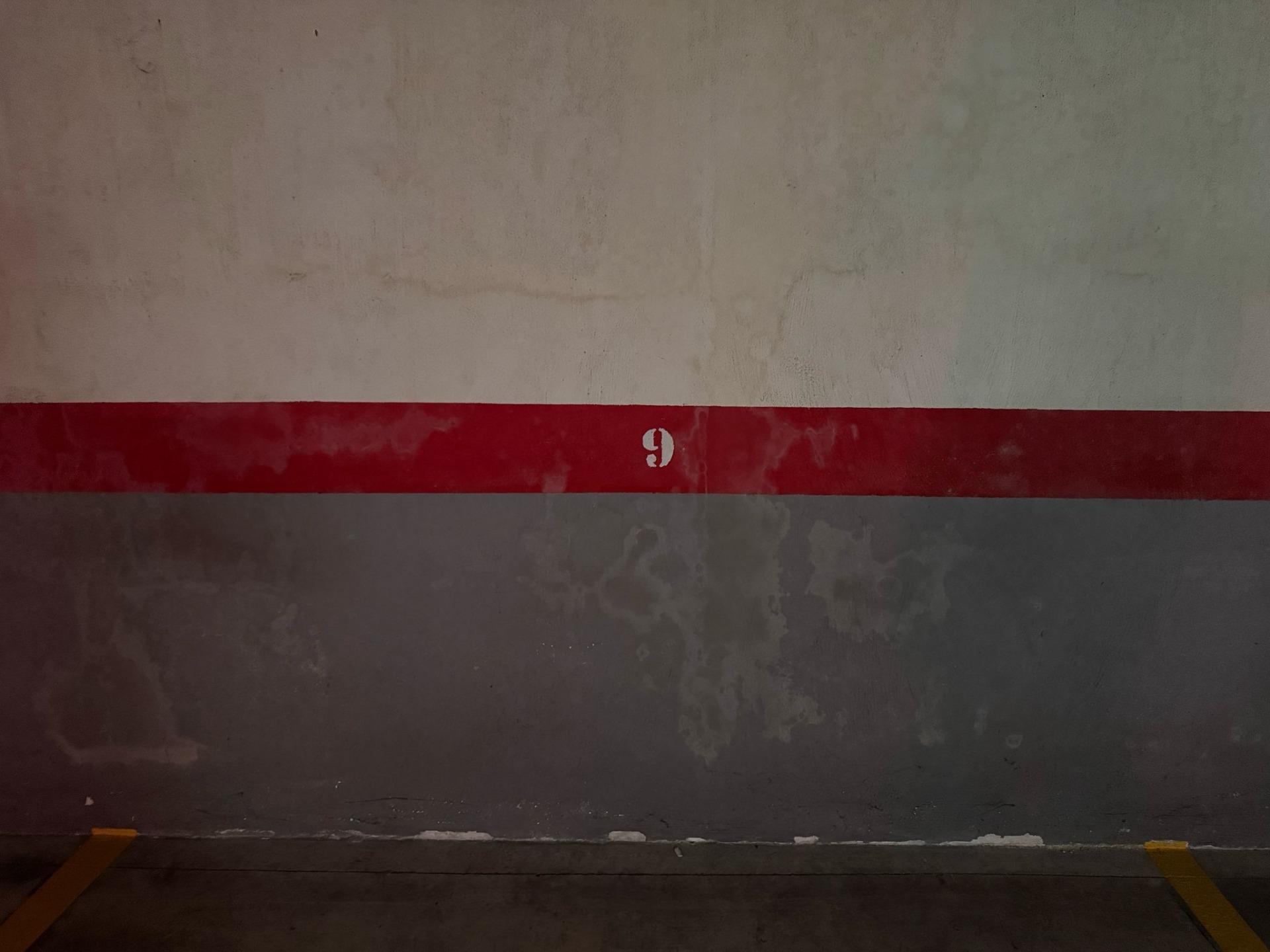 gallery image 2 of Secure Parking Space in Central Torrevieja