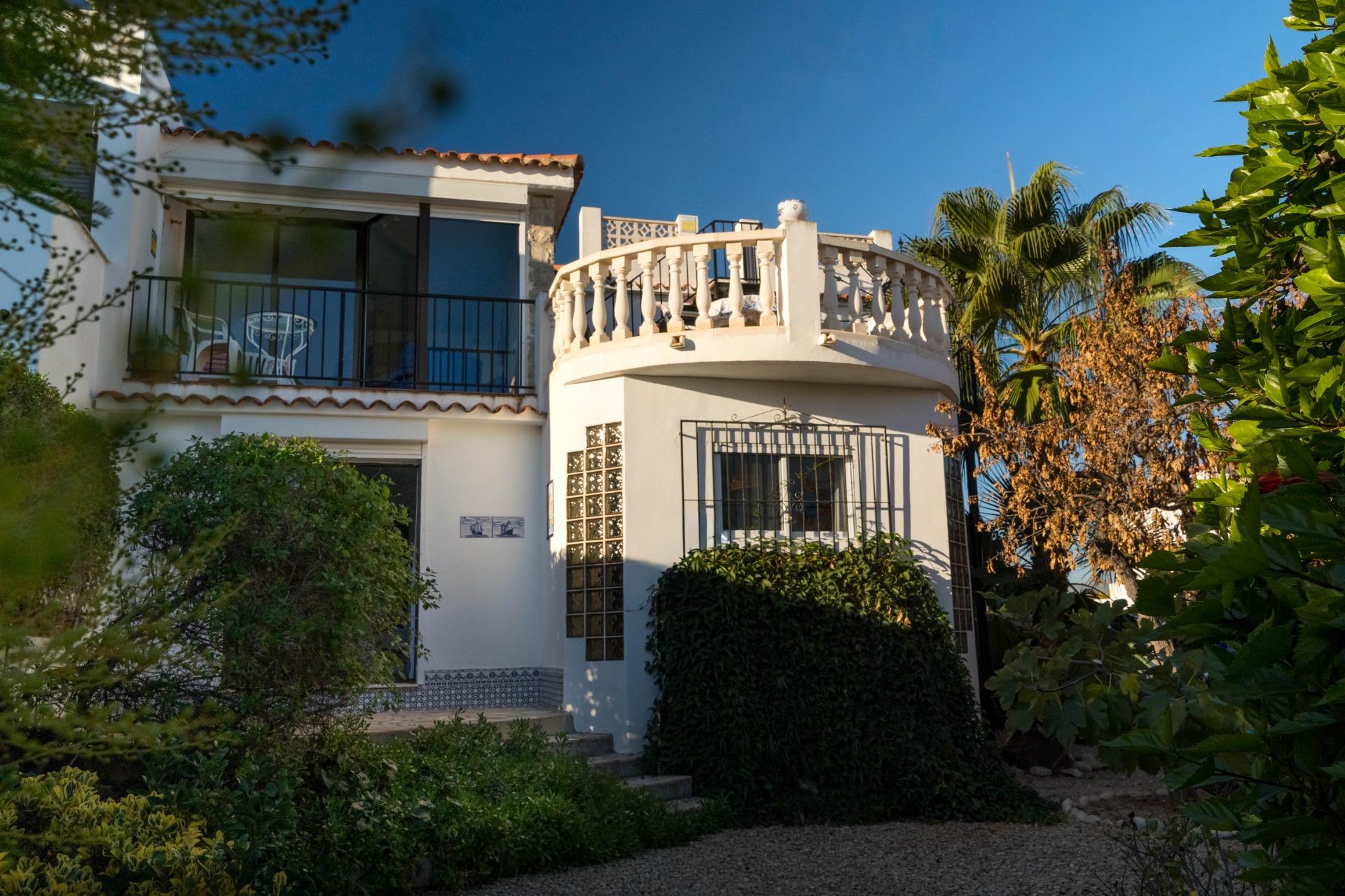 gallery image 2 of Charming Albir Villa with Pool & Views