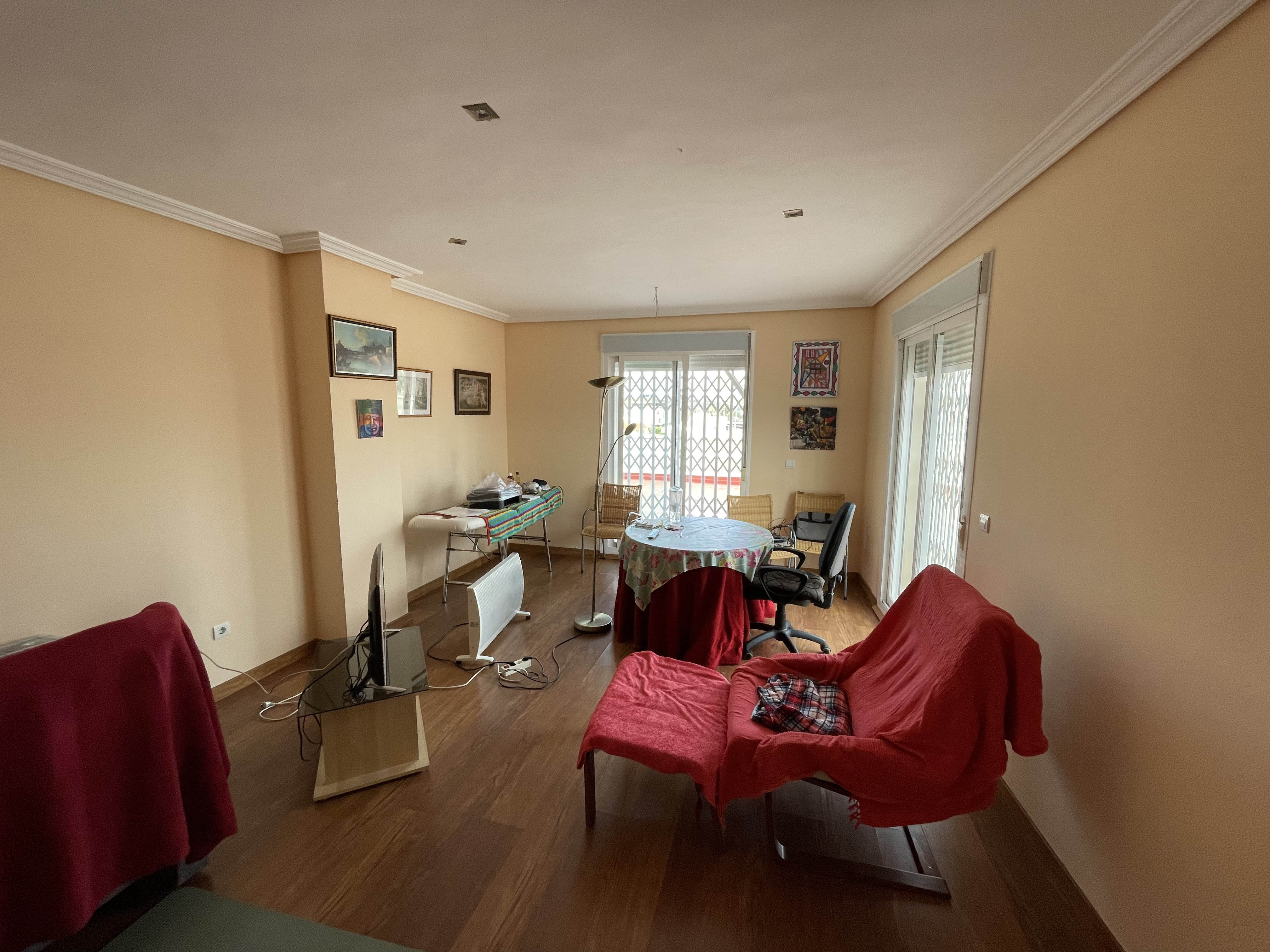 gallery image 2 of Charming Penthouse with Large Terrace in Totana