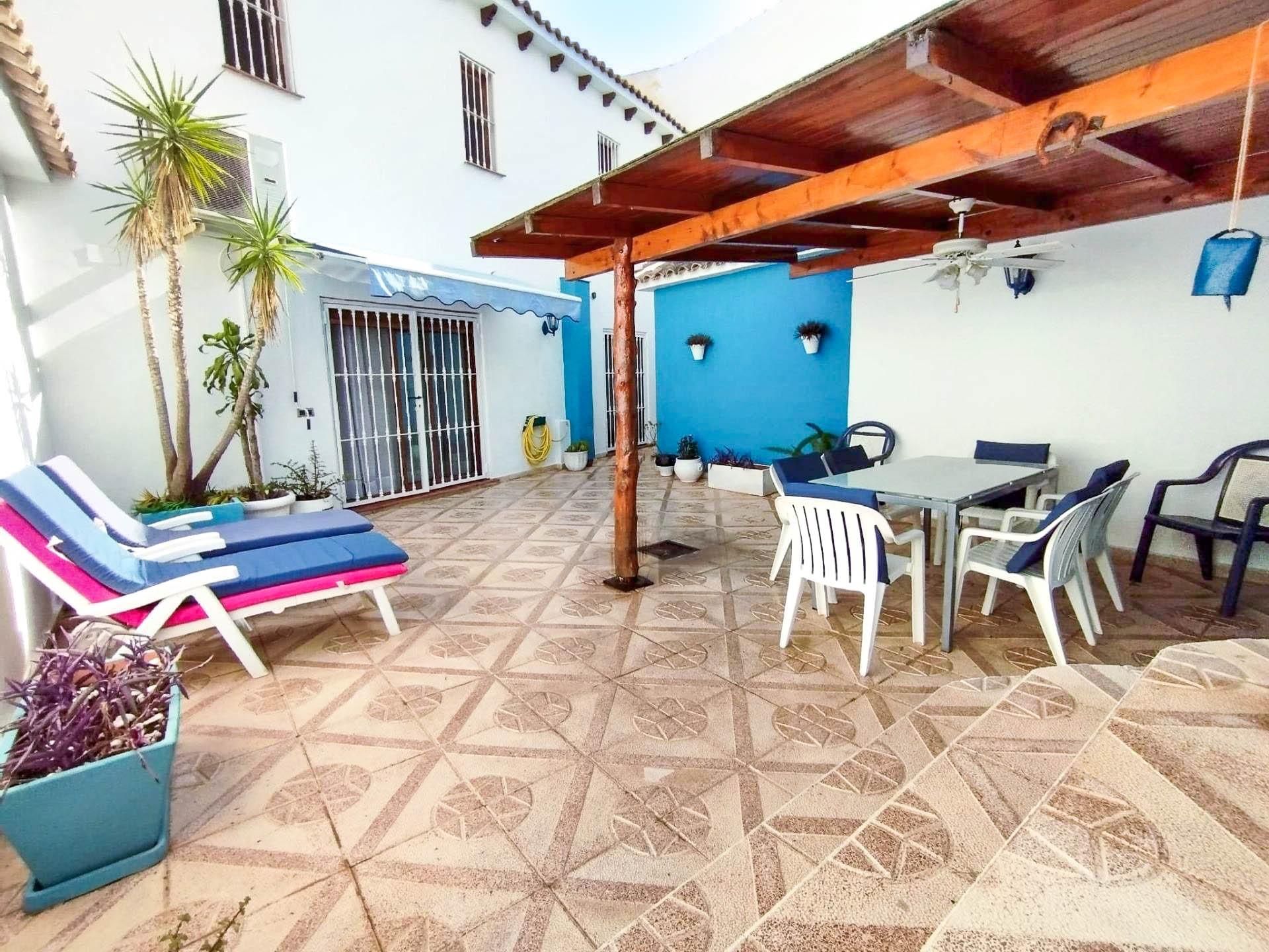 gallery image 1 of Spacious Corner House with Sea Views