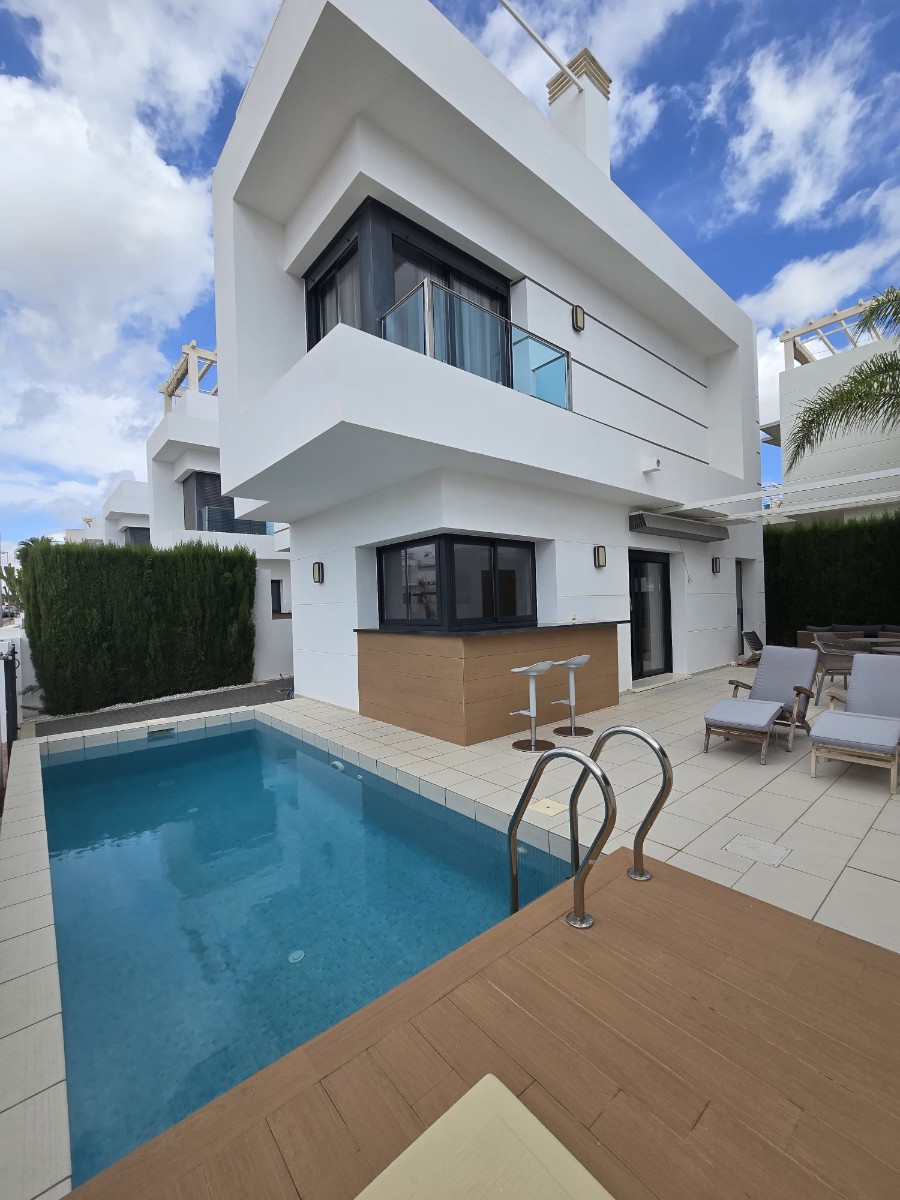 gallery image 2 of 