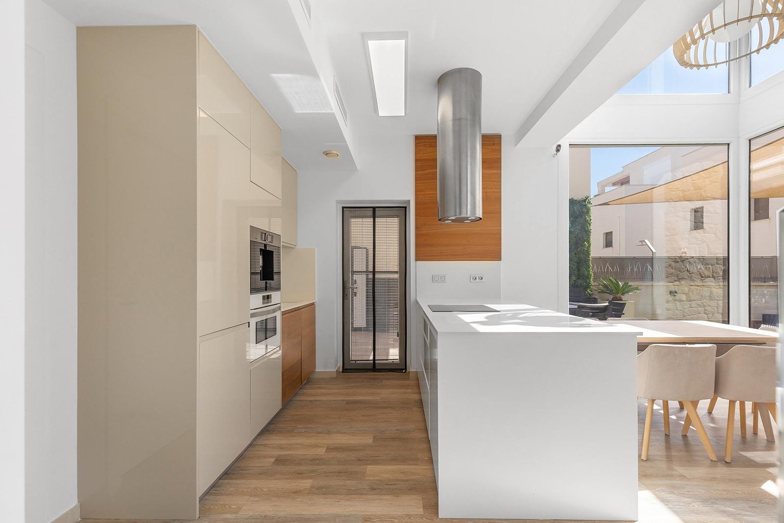 gallery image 3 of Modern Villa with Pool in Pueblo Bravo