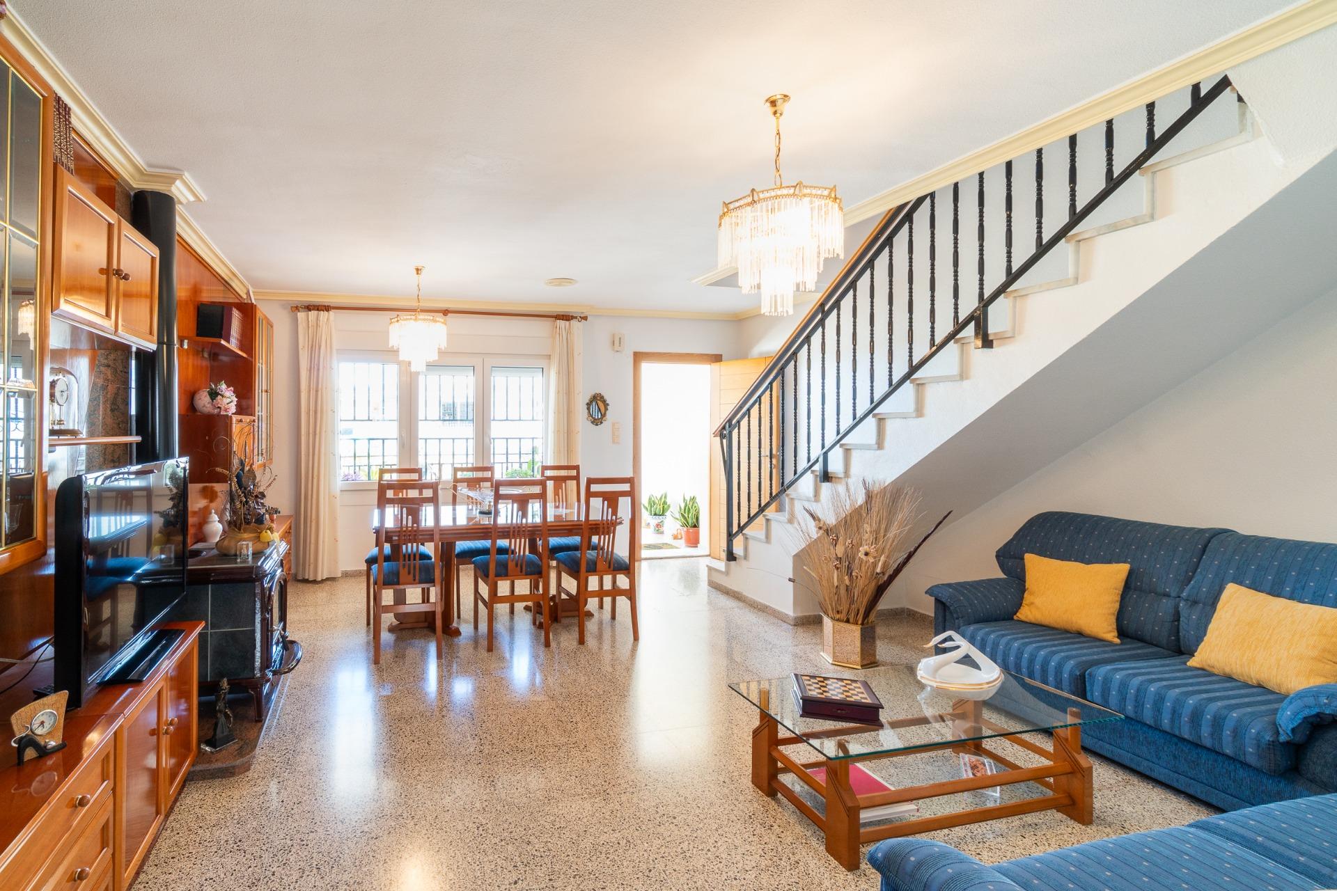 gallery image 4 of Villa de Luxe avec Piscine à Torremendo