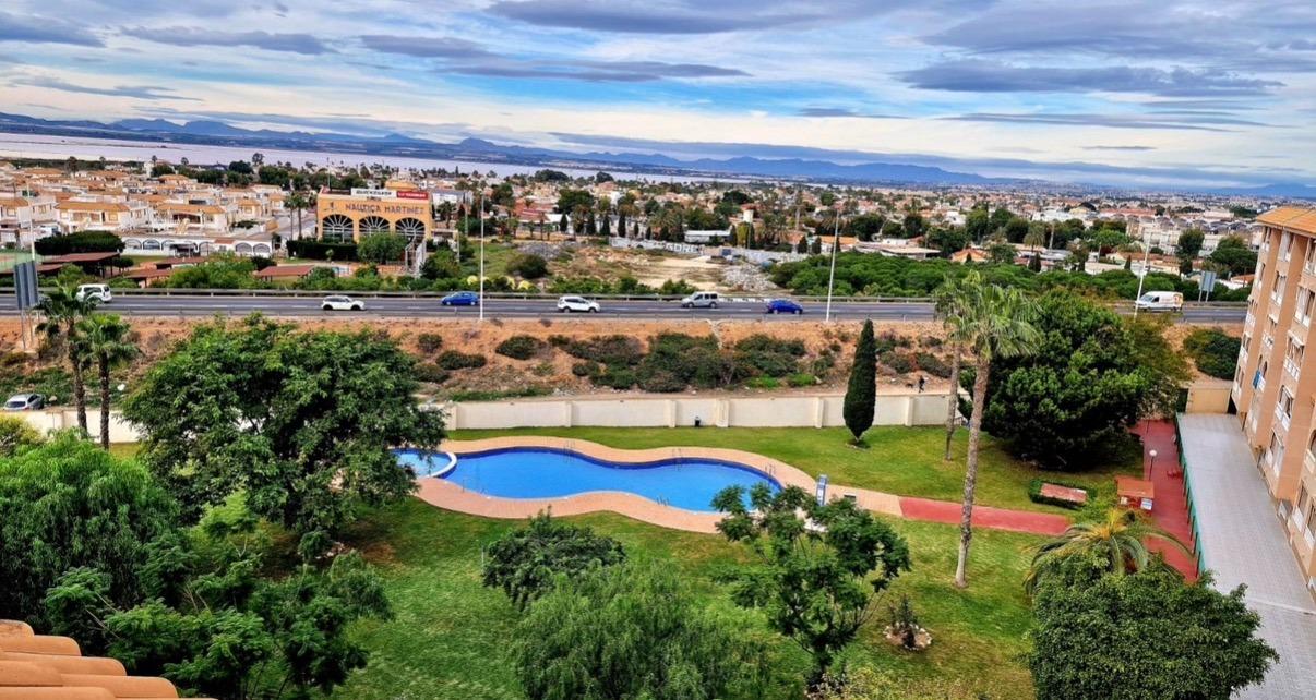 gallery image 3 of Renovated 2-Bed Apartment with Pool in Torrevieja