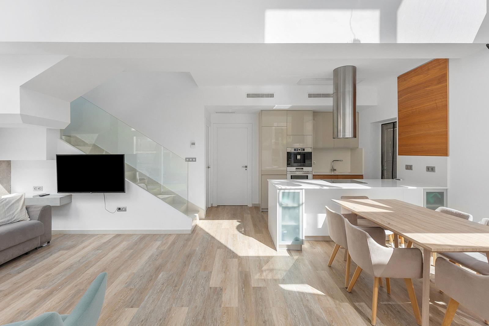 gallery image 1 of Opportunity: Modern Villa with Pool in Pueblo Bravo