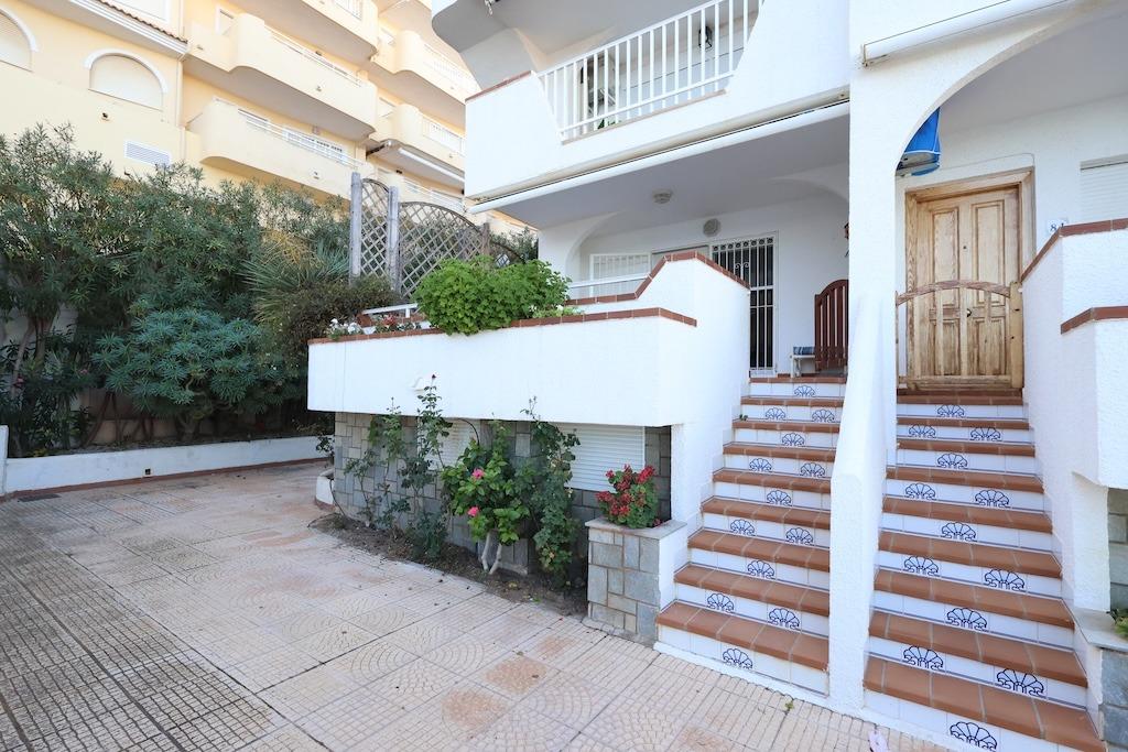 gallery image 1 of Sea View Bungalow in Aguamarina