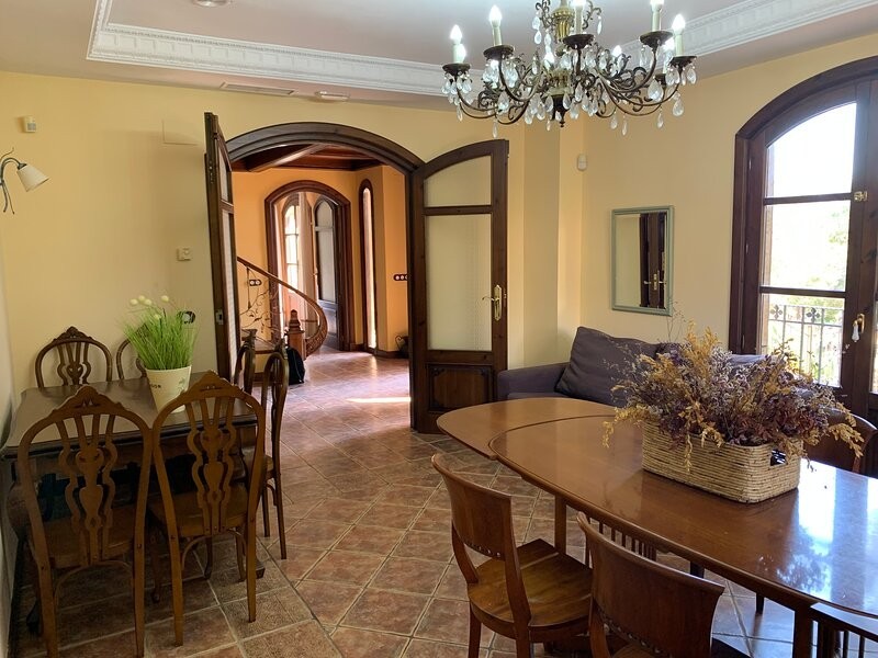gallery image 2 of 