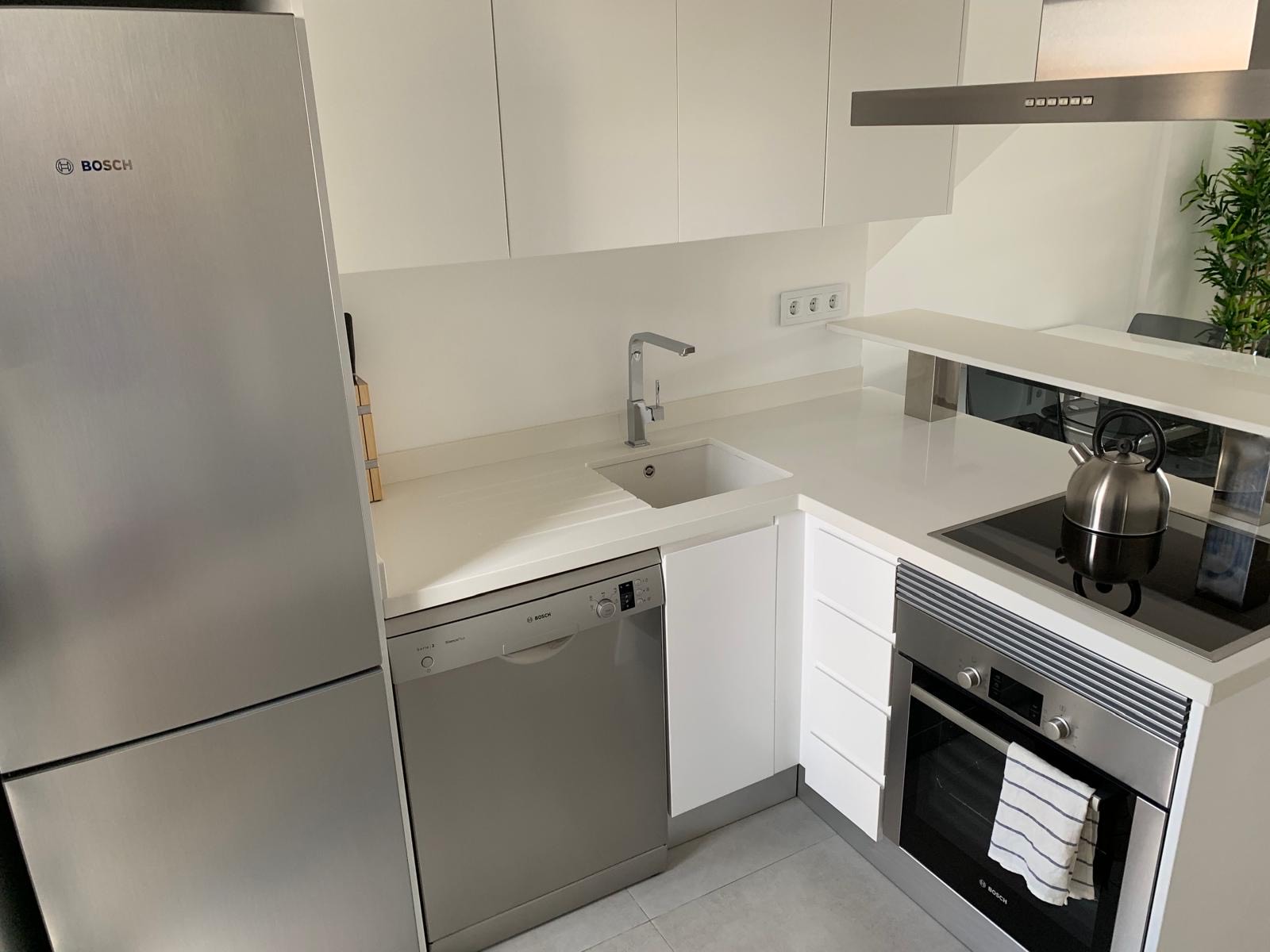 gallery image 4 of Beachside Apartment in Pilar de la Horadada