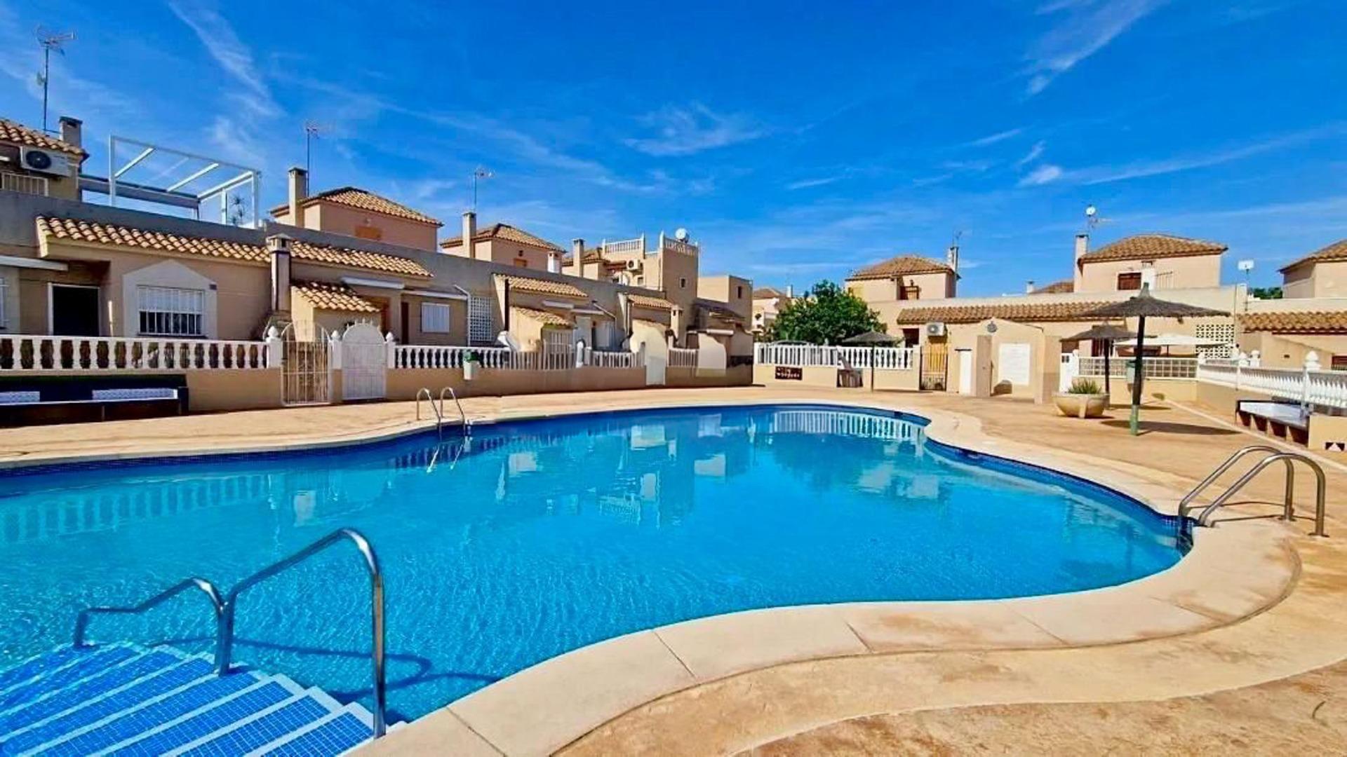 gallery image 2 of Charming Townhouse in Los Balcones, Torrevieja