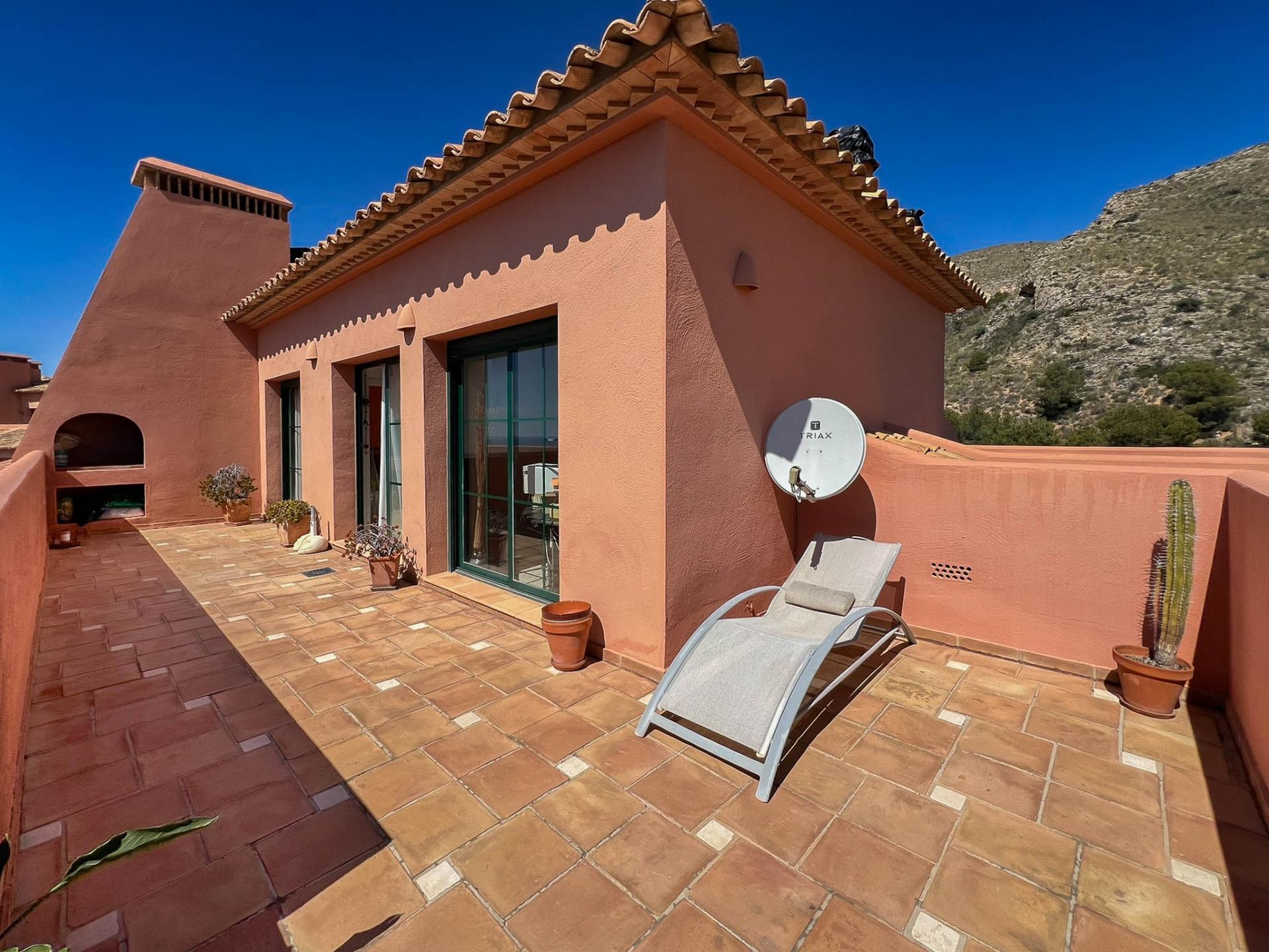 gallery image 2 of Luxury Duplex Penthouse with Sea Views, Finestrat