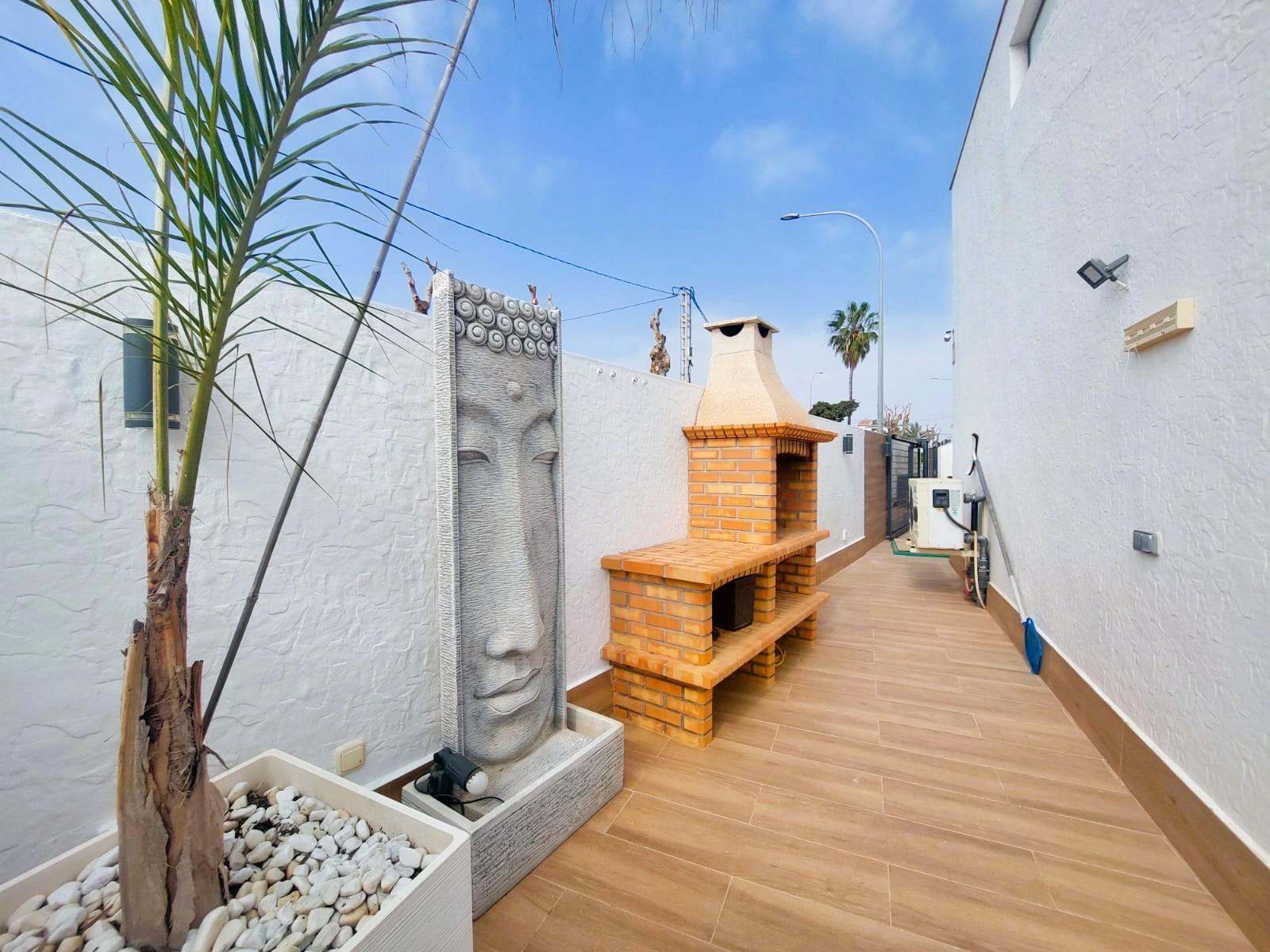 gallery image 4 of Elegante Bungalow-Villa nahe dem Meer